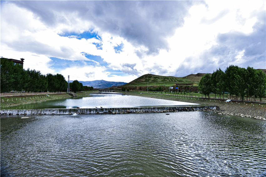 公園實(shí)景.jpg 公園實(shí)景.jpg