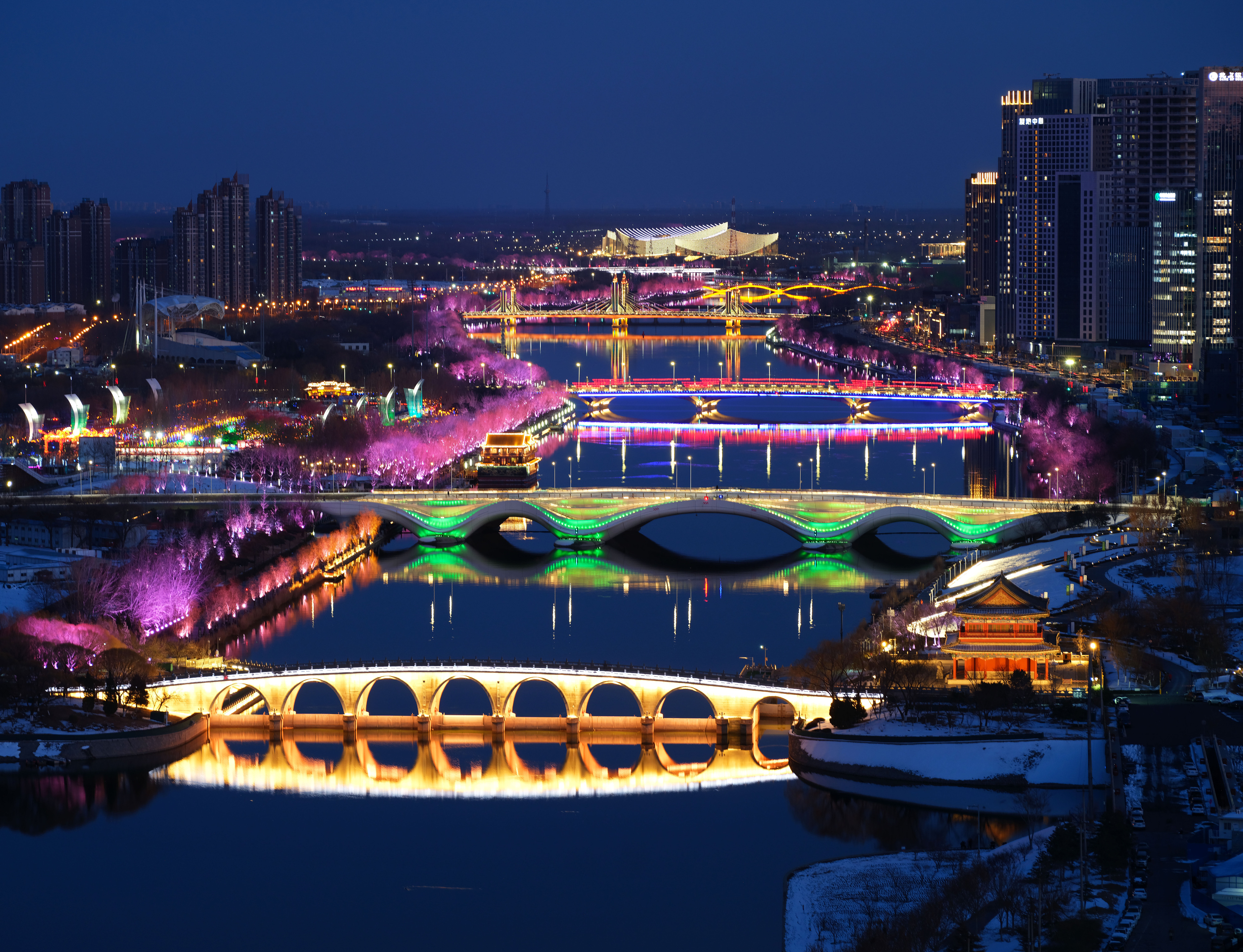 2024年2月22日,京杭大運河北京通州段夜景。